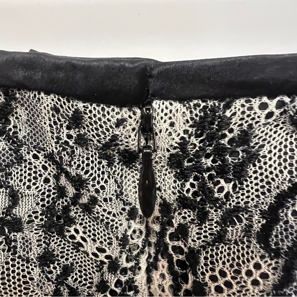 NWT Peruvian Connection Black/Pearl Lace Pencil Skirt w/Full Lining Size 10 - Picture 9 of 16